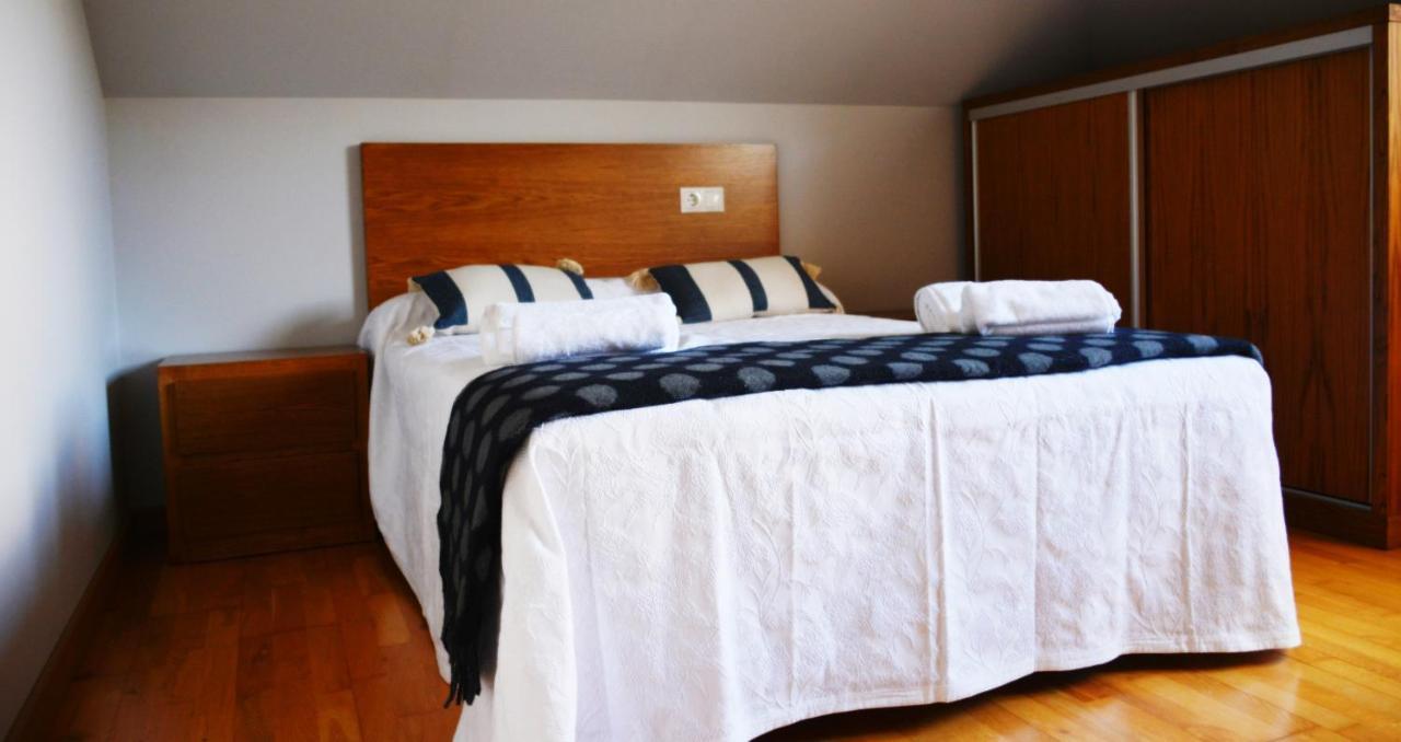 Apartamentos Gallaecia Val do Dubra Bagian luar foto